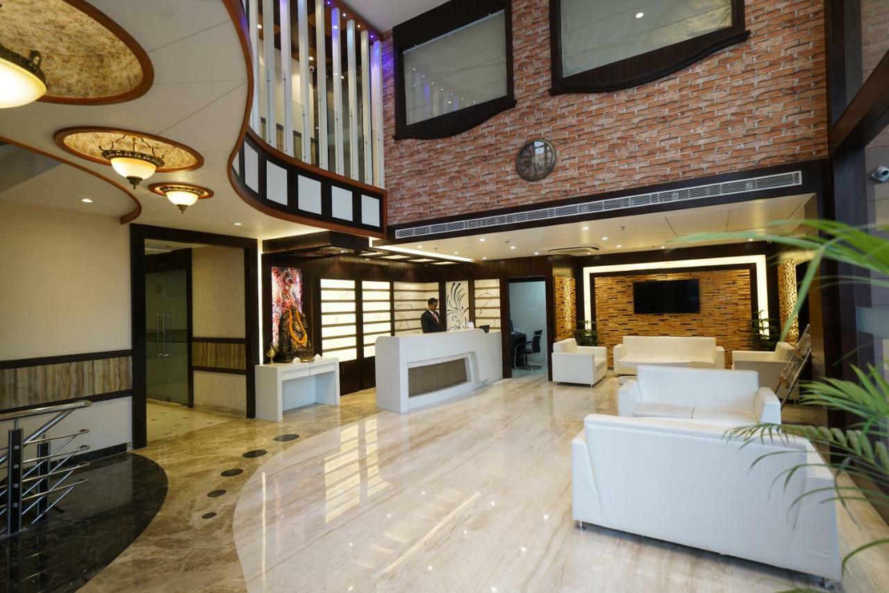 Square Inn Hotel,فاراناسي المظهر الخارجي الصورة